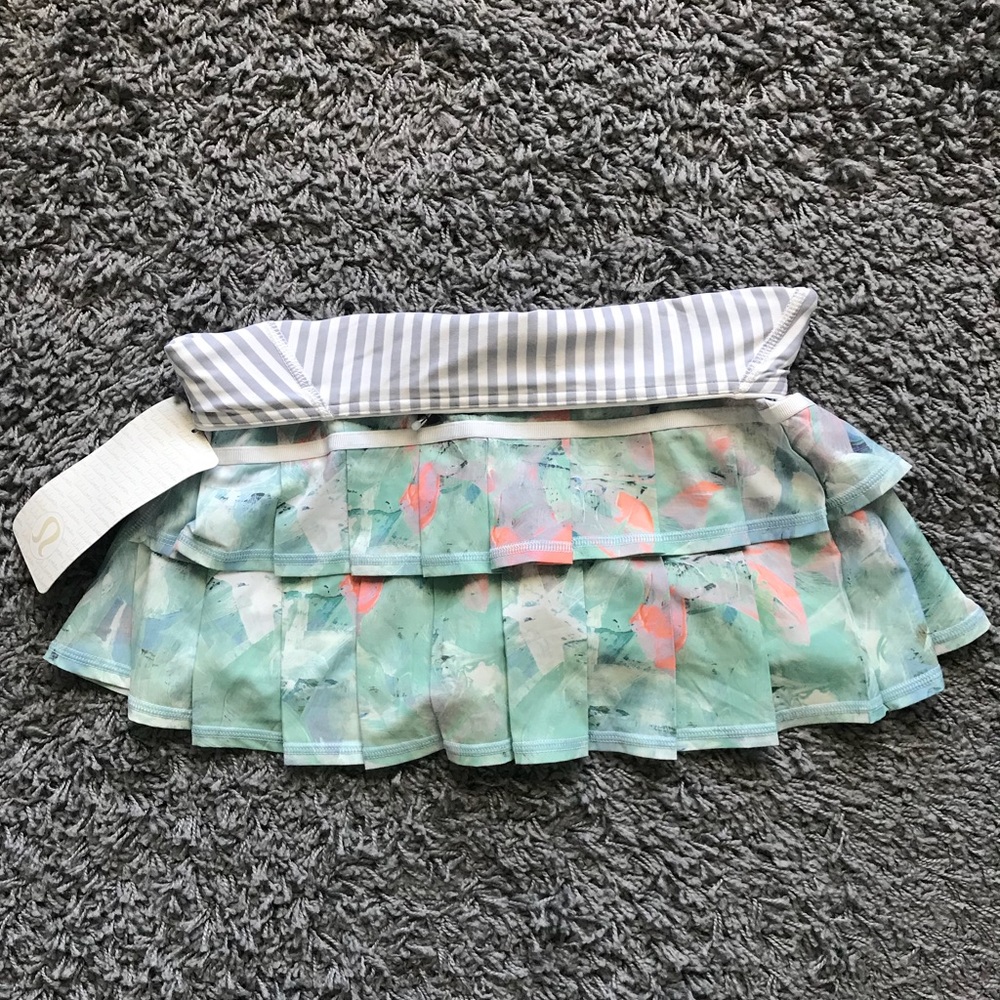 Lululemon Run Pace setter blusher illusion skirt 4 - Picture 4 of 7